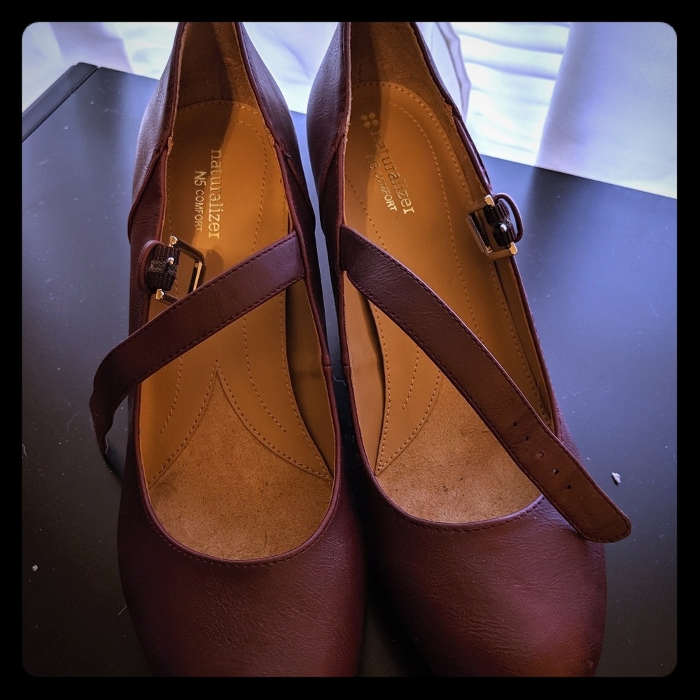 NWOT Naturalizer Mary Jan Heels
